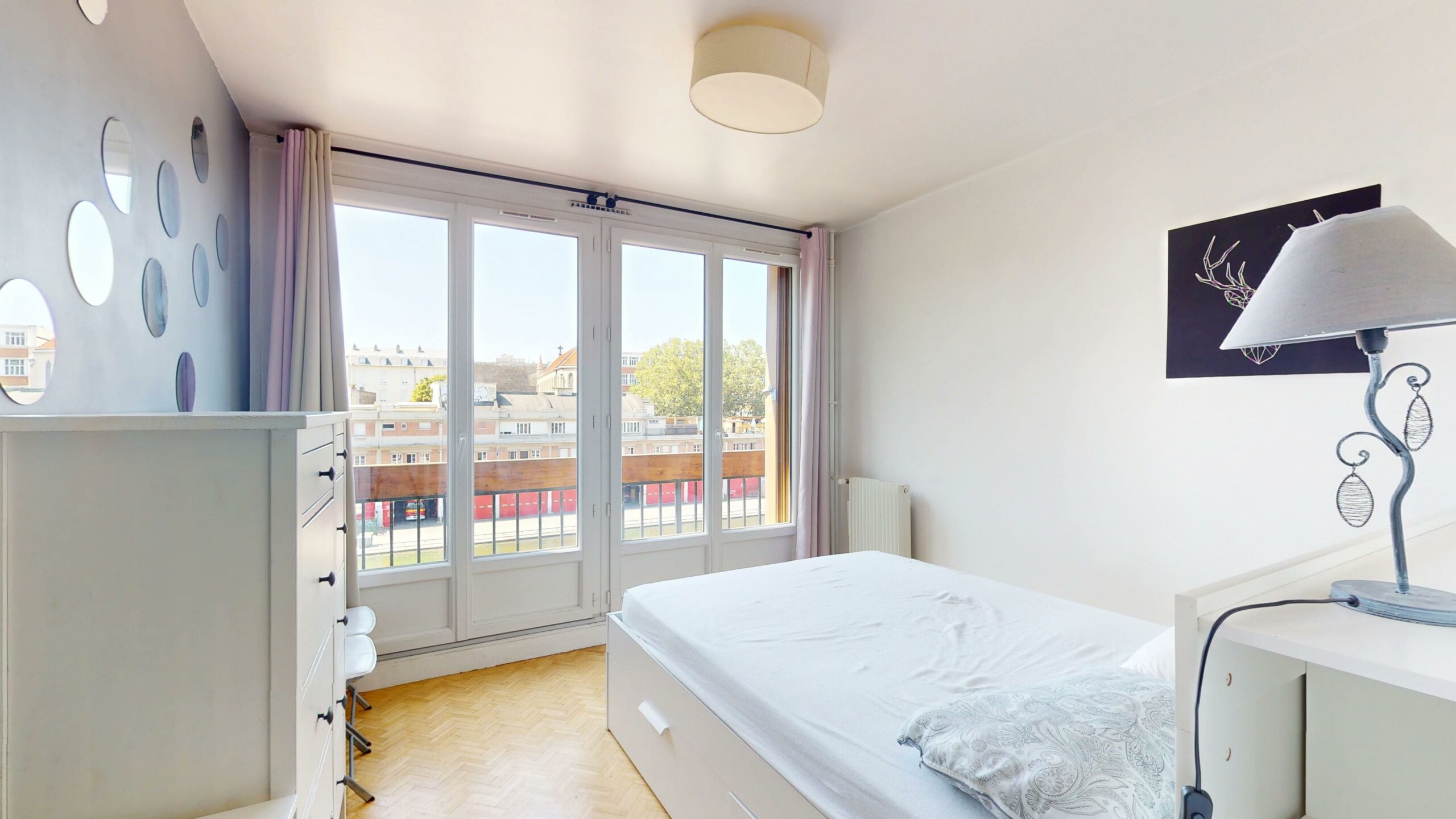 Chambre — appartement 2 pièces 43 m², quai de Jemmapes, Paris 10e