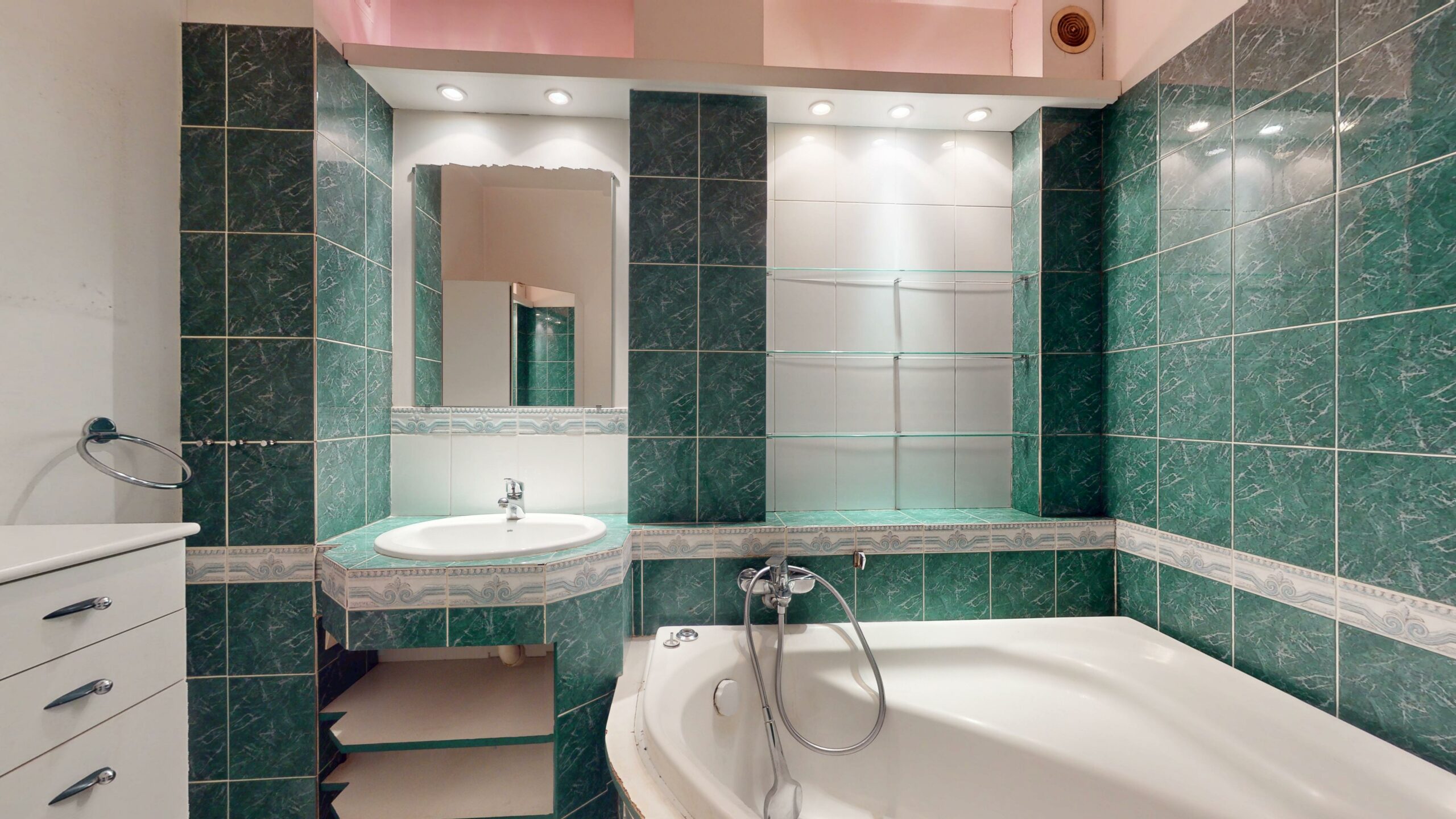 Salle de bains — appartement 4 pièces 92 m², rue de l'Aqueduc, Paris 10e