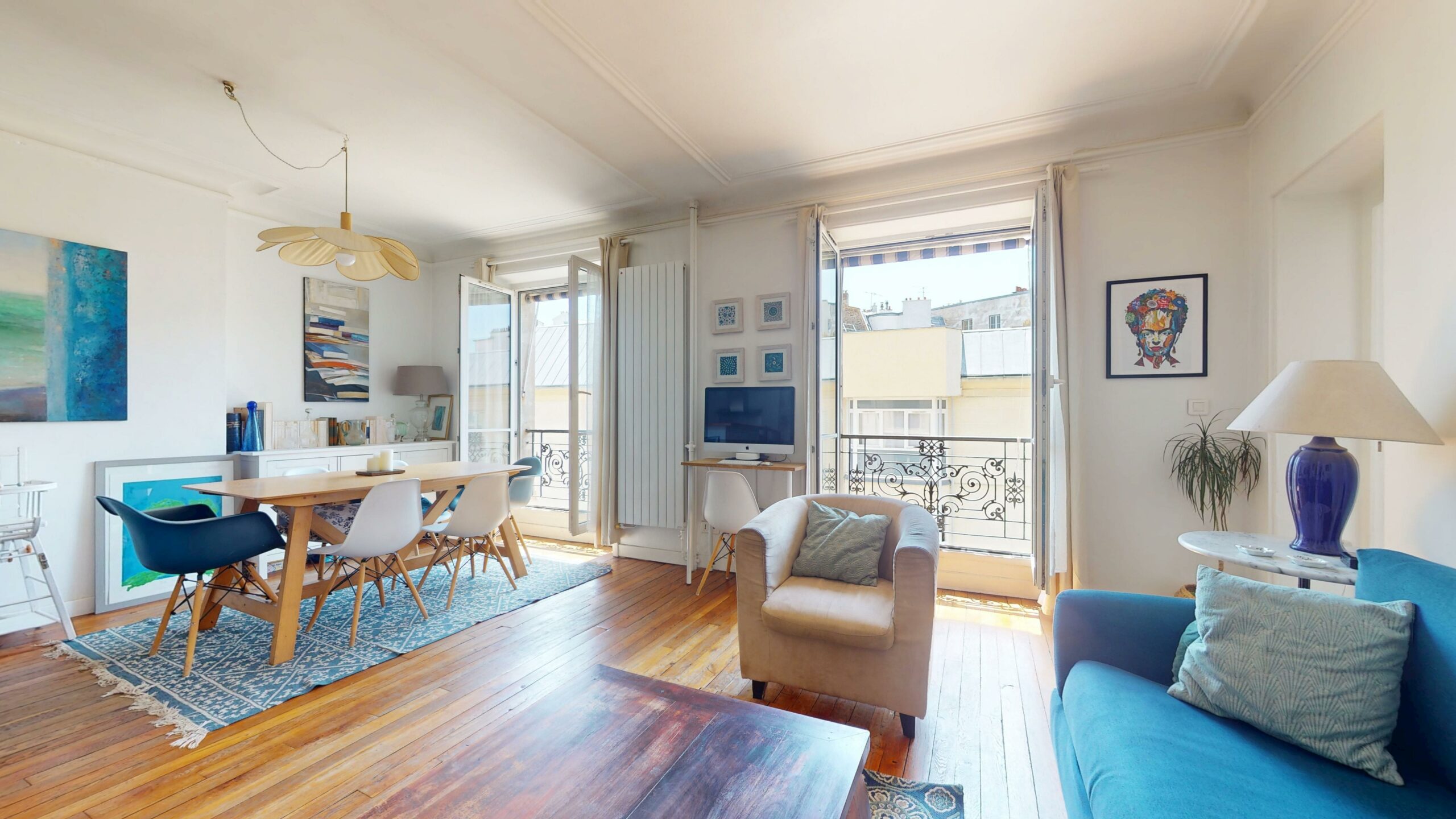 Double séjour avec cuisine ouverte, exposé Sud-Ouest — appartement 4 pièces 69 m², rue Demarquay, Paris 10e