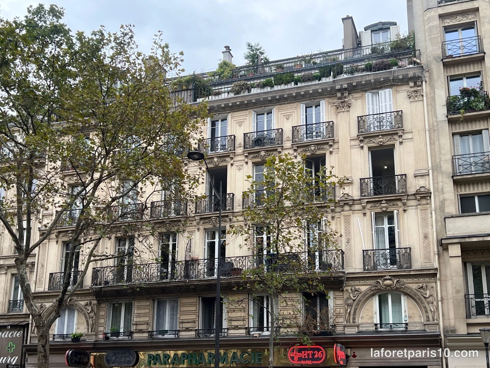 You are currently viewing 10 boulevard de Strasbourg, Paris 10e — immeuble de 1880 à terrasse plantée