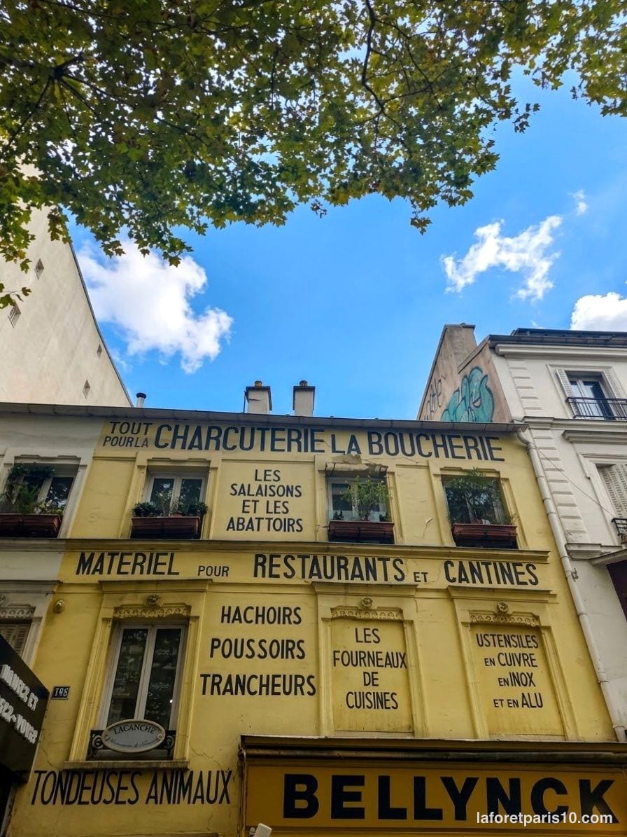 You are currently viewing 194 avenue Jean Jaurès, Paris 19e — immeuble de 1850 aux enseignes peintes des abattoirs
