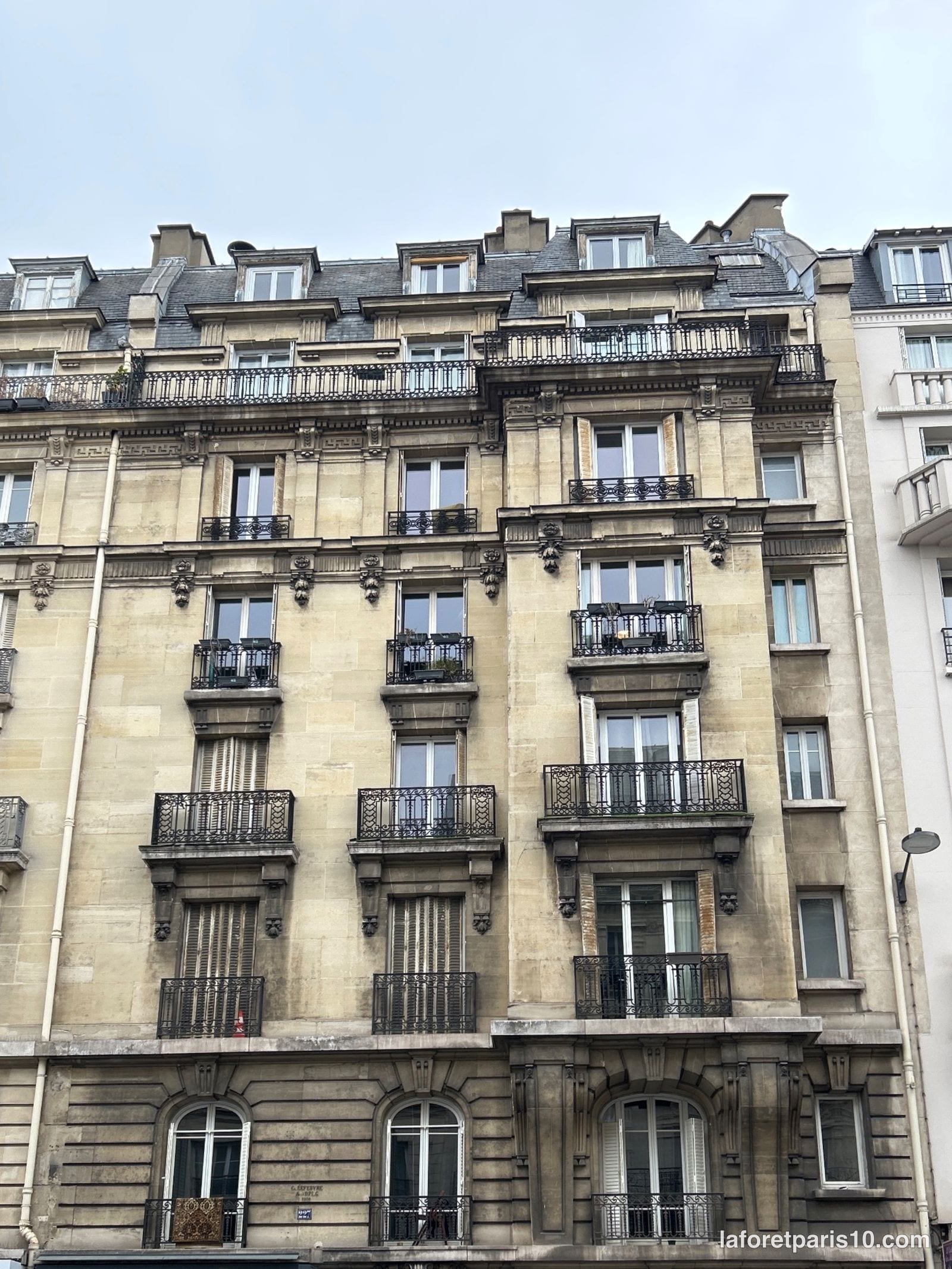 You are currently viewing 227 rue La Fayette, Paris 10e — immeuble de 1910 traversant vers le faubourg Saint-Martin