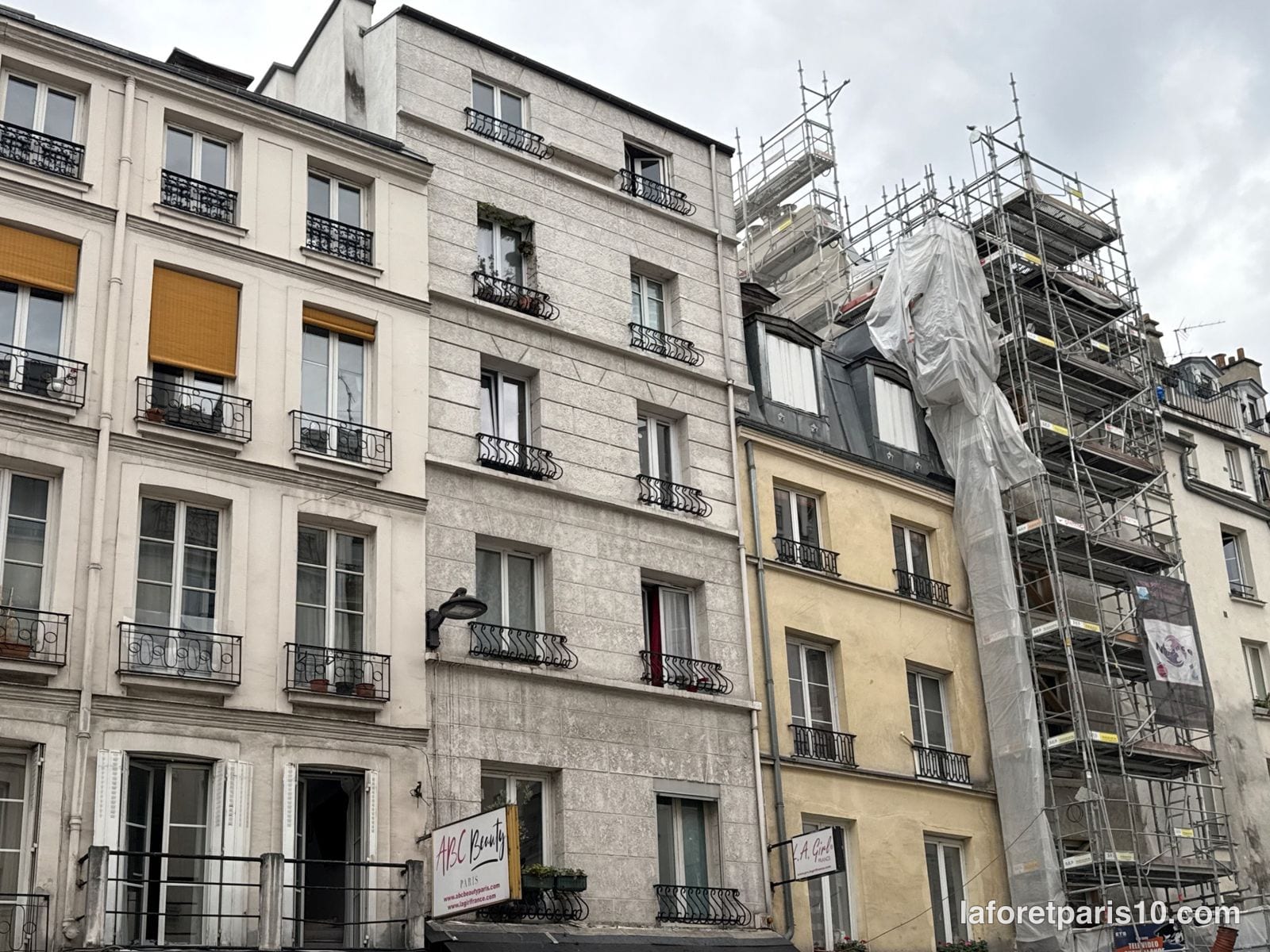 You are currently viewing 30 rue du Faubourg Saint-Martin, Paris 10e — immeuble antérieur à 1800