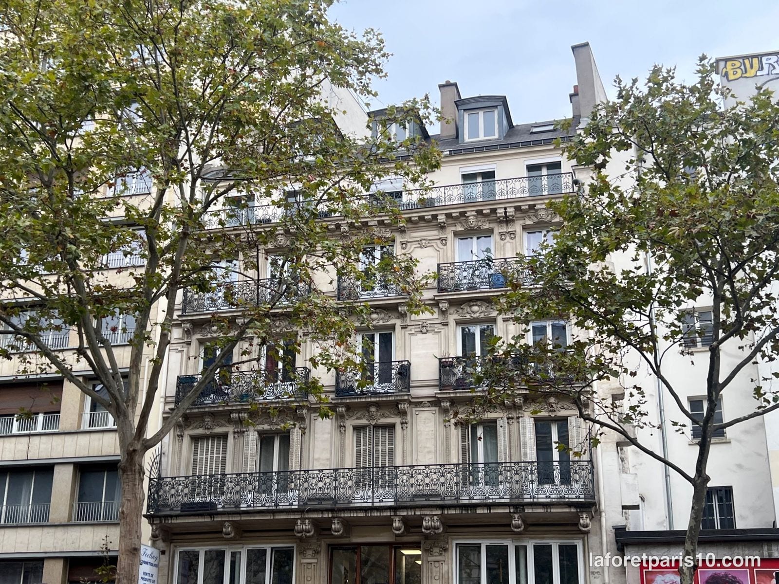 You are currently viewing 43 boulevard de Strasbourg, Paris 10e — immeuble post-haussmannien sculpté
