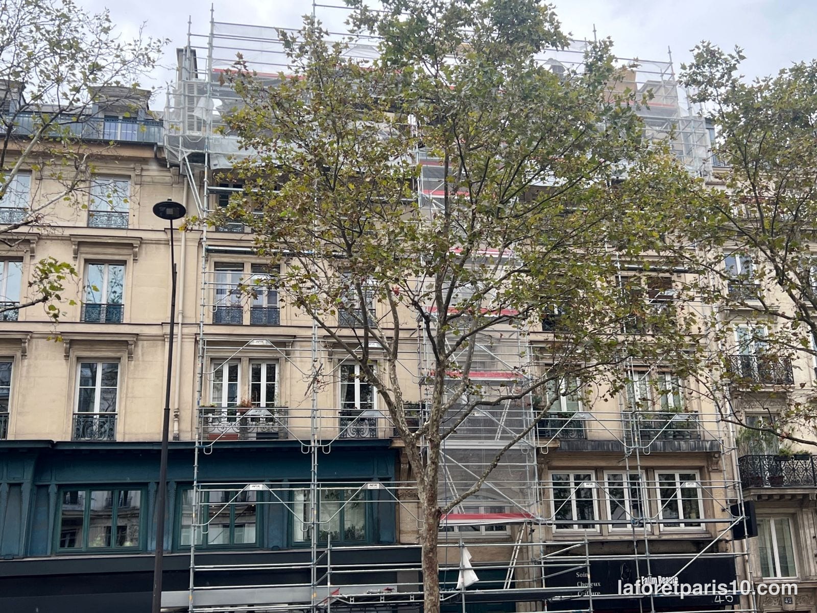 You are currently viewing 46 boulevard de Strasbourg, Paris 10e — immeuble traversant vers le faubourg Saint-Martin