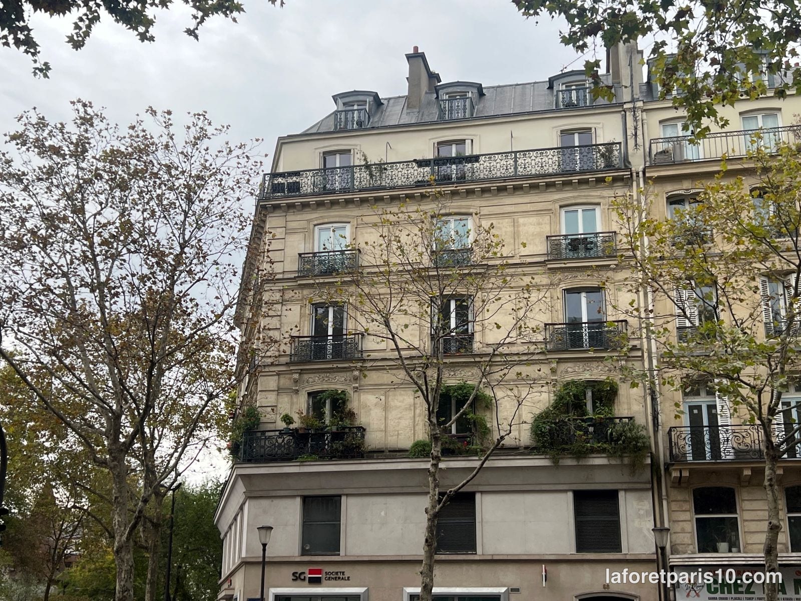 You are currently viewing 68 boulevard de Strasbourg, Paris 10e — immeuble d&rsquo;angle avec le boulevard de Magenta