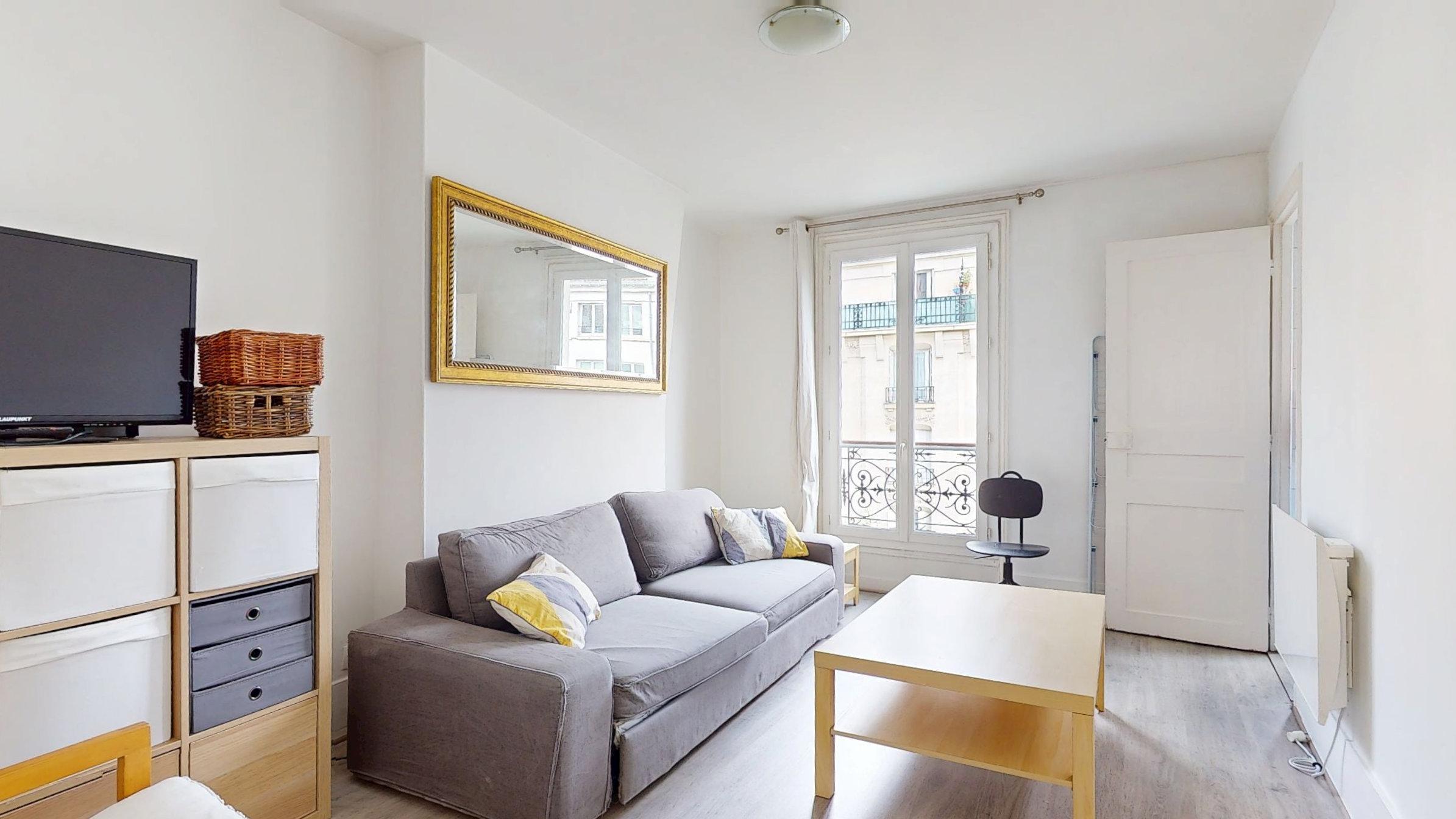 Séjour d un appartement meublé à Paris 10e